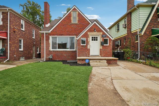 front view picture of 18438 Prairie Street, Detroit, MI. 48221