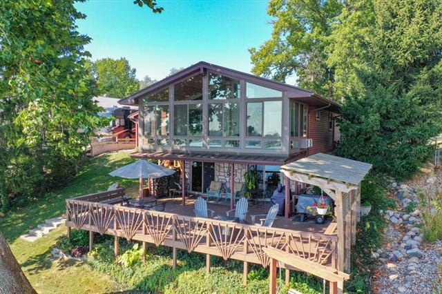 front view picture of 70169 Hilltop Drive, Union, MI. 49130