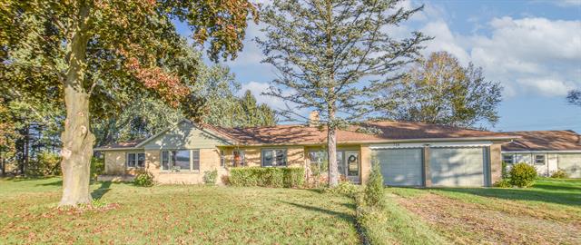 front view picture of 734 Mendon Road, Union City, MI. 49094