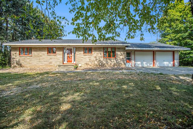 front view picture of 17997 H Drive S, Marshall, MI. 49068