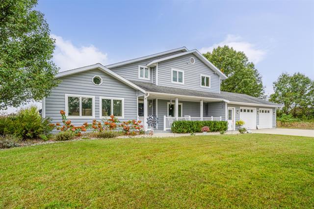 front view picture of 6660 Pine Road, Benton Harbor, MI. 49022