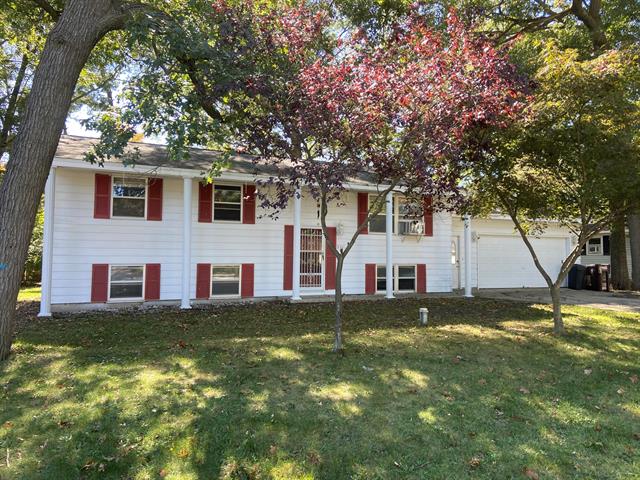 front view picture of 3371 Murl Avenue, Muskegon, MI. 49442