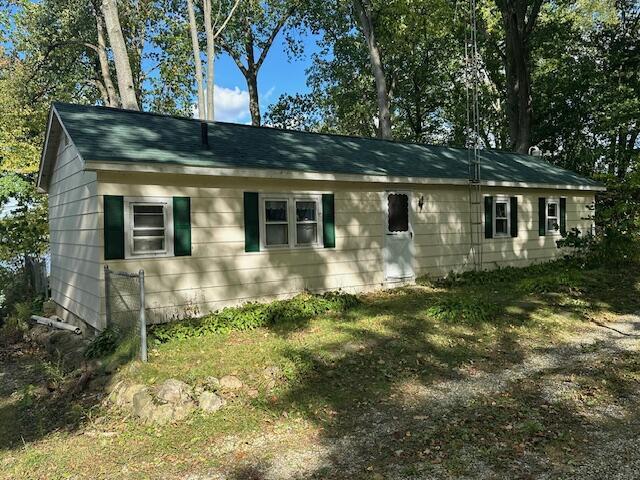 front view picture of 9198 Hazel Street, Reading, MI. 49274