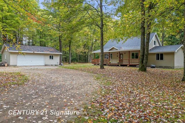 front view picture of 2847 S Grout Road, Beaverton, MI. 48612