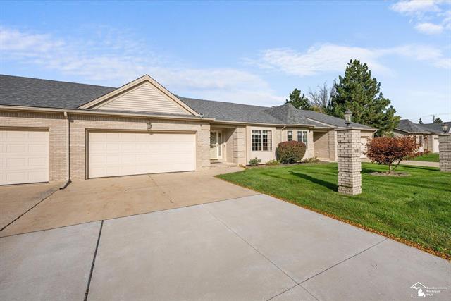 front view picture of 1631 Tony Court, Monroe, MI. 48162