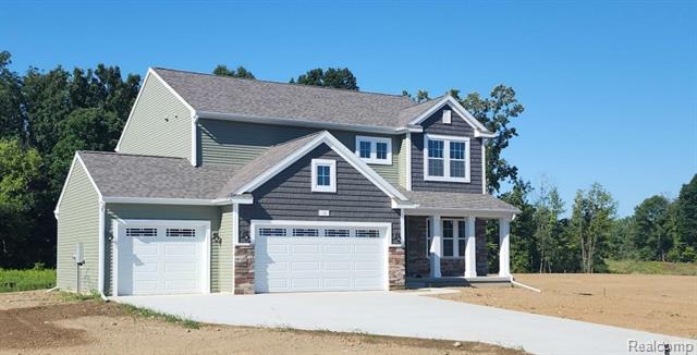 front view picture of 118 Forest Way, Davisburg, MI. 48350