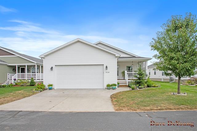 front view picture of 5218 Woodberry Lane, Holland, MI. 49423