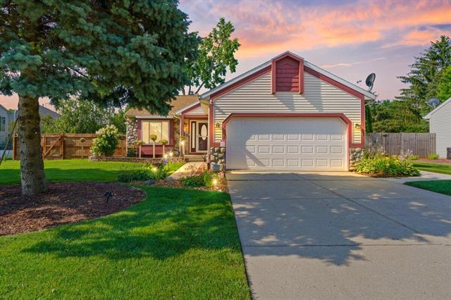 front view picture of 1277 Calumet Road, Dewitt, MI. 48820