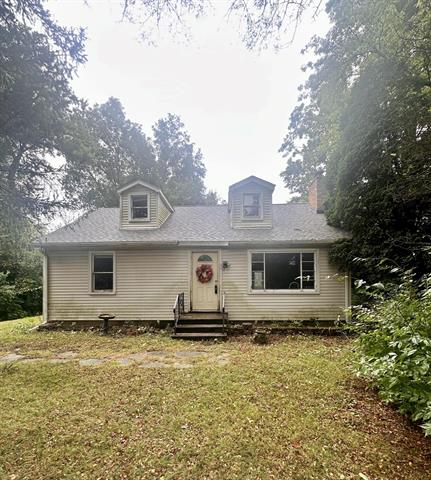 front view picture of 6300 Spring Arbor Rd Road, Jackson, MI. 49201