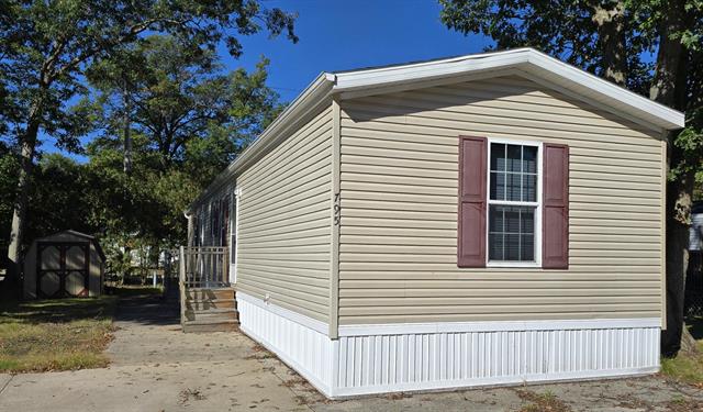 front view picture of 795 Taffy Lane, Muskegon, MI. 49442