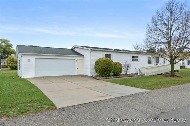 front view picture of 7506 Curry Street Se, Caledonia, MI. 49316