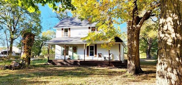 front view picture of 320 Calhoun Street, Union City, MI. 49094