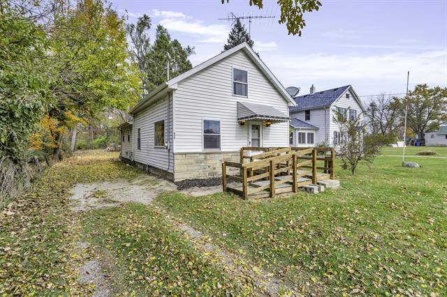 front view picture of 408 Grand Street, Michigan Center, MI. 49254