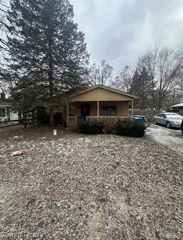 front view picture of 3187 Woodlawn St, Walled Lake, MI. 48390