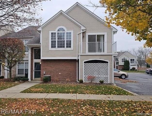 front view picture of 4257 Berkshire Drive, Sterling Heights, MI. 48314