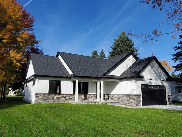 front view picture of 6274 Lakeshore Road, Lexington, MI. 48450
