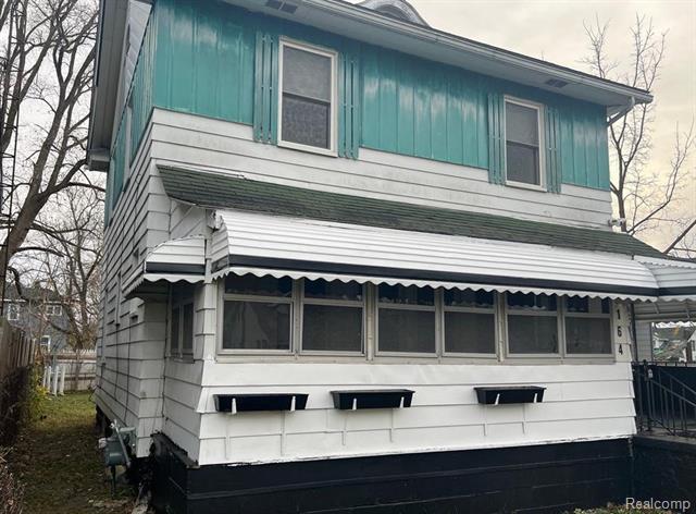 front view picture of 164 E Hamilton Avenue, Flint, MI. 48505