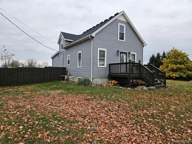 front view picture of 7595 Brooks Road, Brown City, MI. 48416