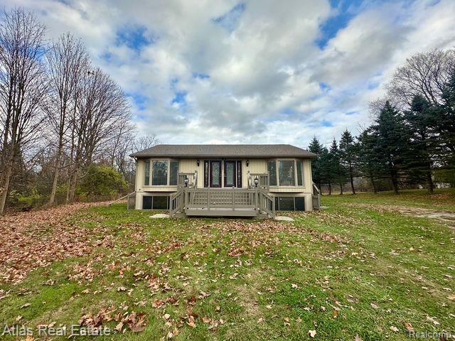 front view picture of 5320 Beecher Road, Flint, MI. 48532