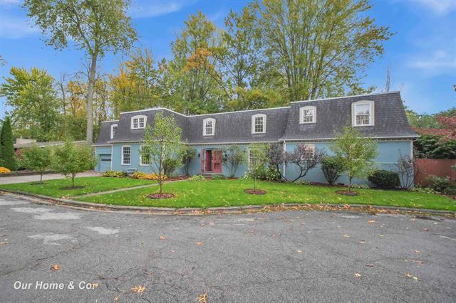 front view picture of 2502 Lee Drive, Bay City, MI. 48708