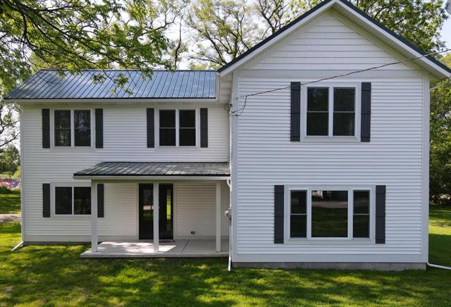 front view picture of 311 W State Street, Saint Louis, MI. 48880