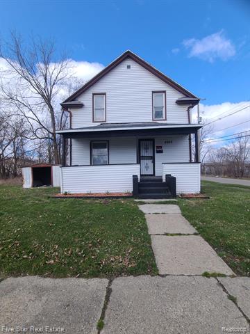 front view picture of 2002 Ferris Avenue, Flint, MI. 48503