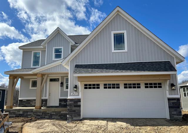front view picture of 2924 Sheridan Circle, Jackson, MI. 49201