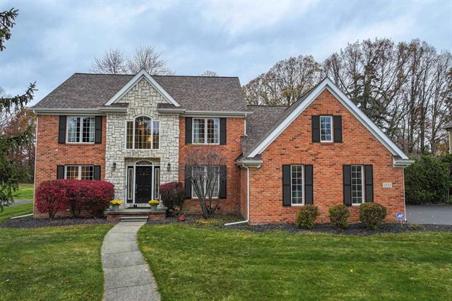 front view picture of 5535 Woodfield Court, Grand Blanc, MI. 48439