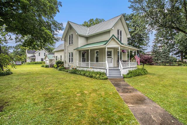 front view picture of 803 N Church Street, Tekonsha, MI. 49092