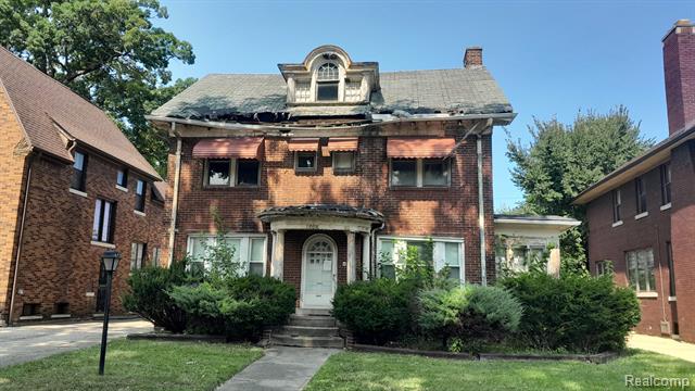 front view picture of 2008 Longfellow Street, Detroit, MI. 48206
