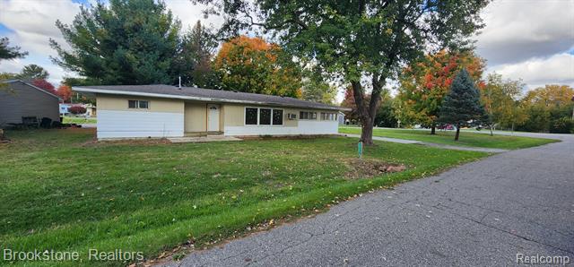 front view picture of 12357 Raymond Drive, Clio, MI. 48420
