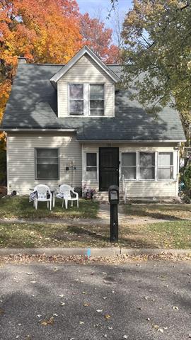 front view picture of 188 Roseneath Avenue, Battle Creek, MI. 49037