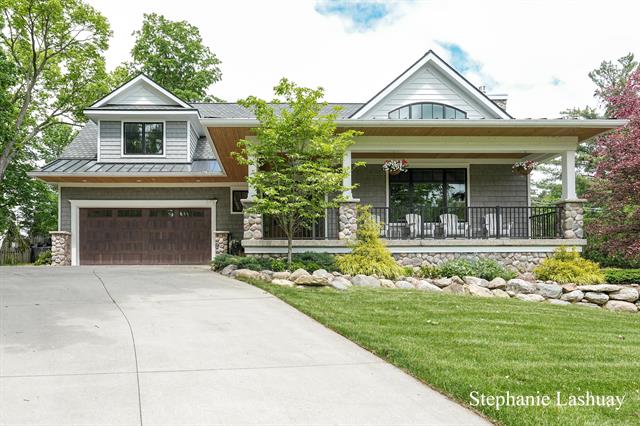 front view picture of 2769 Thornapple River Drive Se, Grand Rapids, MI. 49546