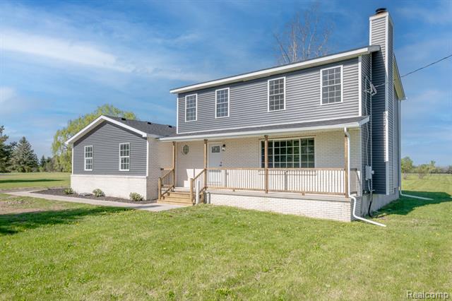 front view picture of 2445 N Baxter Road, Davison, MI. 48423