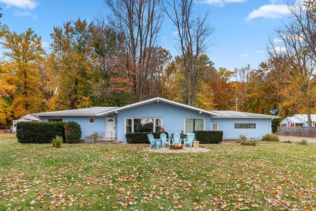 front view picture of 5344 Paw Paw Lake Road, Coloma, MI. 49038