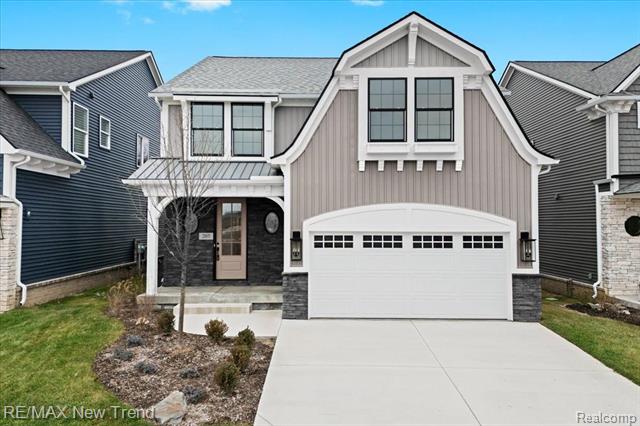 front view picture of 207 Mountain View Lane, Milford, MI. 48381