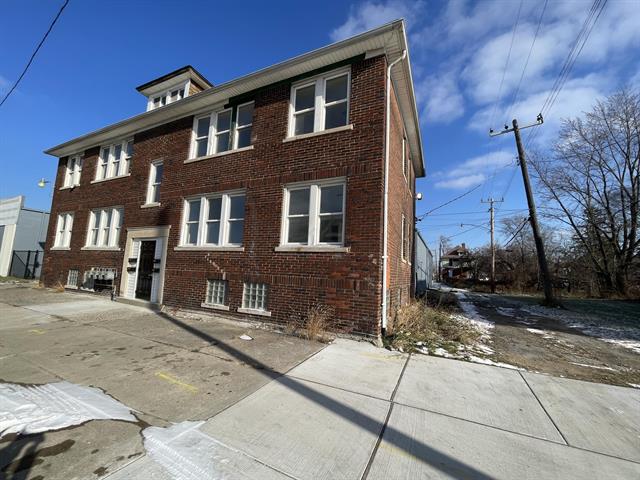 front view picture of 3548 Saint Clair Street, Detroit, MI. 48214