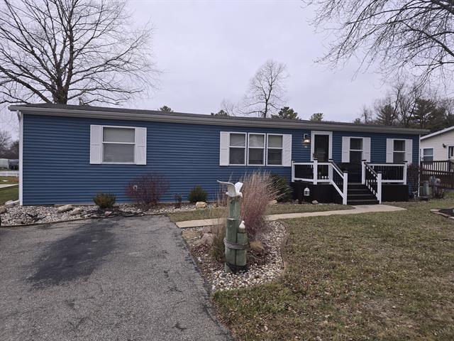 front view picture of 13033 19 Mile Rd Ne Lot 161, Gowen, MI. 49326