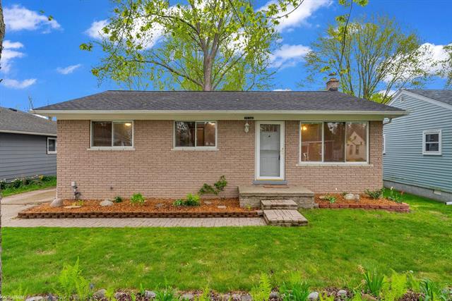 front view picture of 39344 Ormsby Street, Clinton Township, MI. 48036