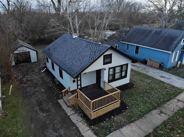 front view picture of 1619 Arthur Street, Saginaw, MI. 48602