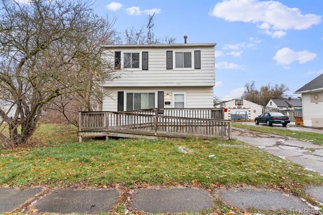 front view picture of 3127 Woodrow Avenue, Flint, MI. 48506