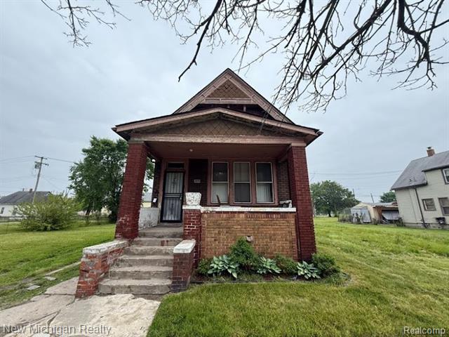front view picture of 3652 E Hancock Street, Detroit, MI. 48207