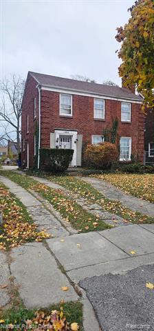 front view picture of 180 Lenox Street Ne, Detroit, MI. 48215