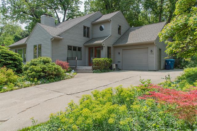 front view picture of 1753 Grand Avenue, Kalamazoo, MI. 49006