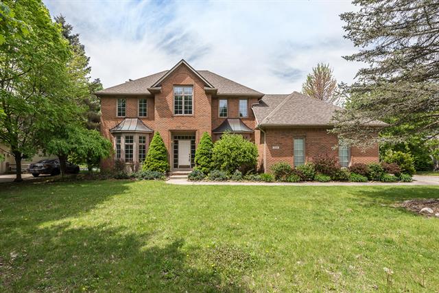 front view picture of 4364 Lake Forest Drive E, Ann Arbor, MI. 48108