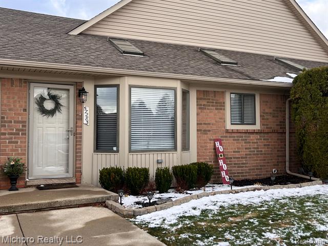 front view picture of 57283 Silver Maple Drive, Washington, MI. 48094