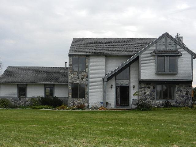 front view picture of 9750 Meadow Valley Se, Caledonia, MI. 49316