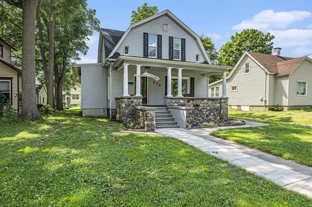front view picture of 215 East Avenue N, Battle Creek, MI. 49017