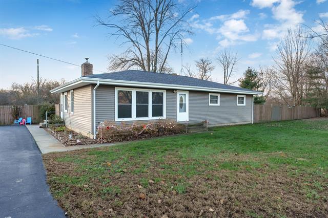 front view picture of 14888 E R Avenue, Scotts, MI. 49088