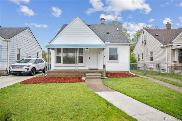 front view picture of 7491 Parkland, Redford, MI. 48239